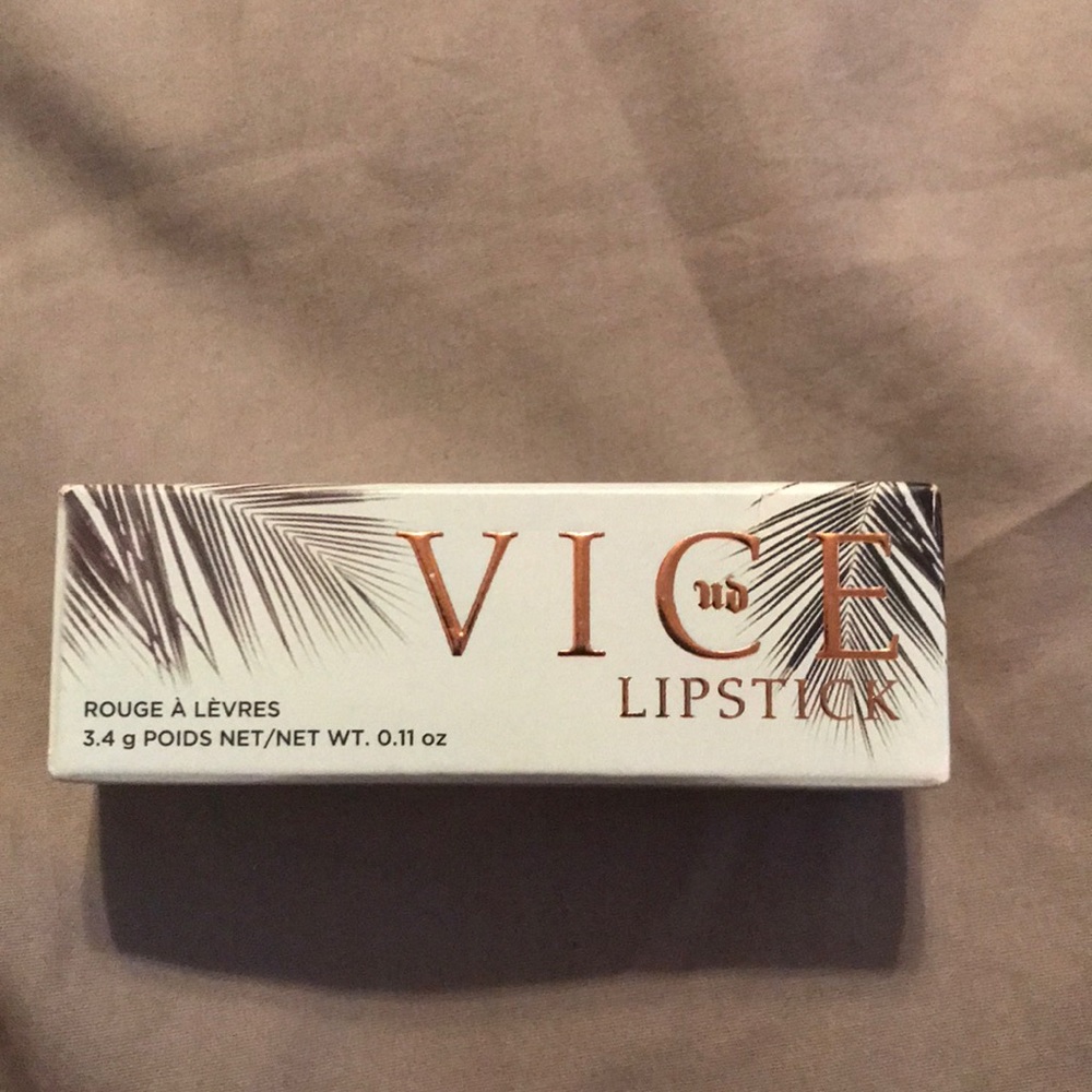 Urban decay Beached lipstick